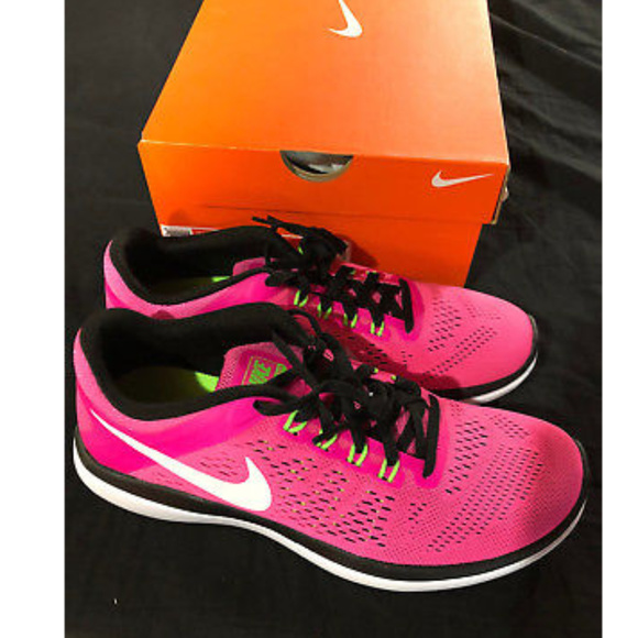 Nike Pink and Black Athletic Shoes - Picture 1 of 3